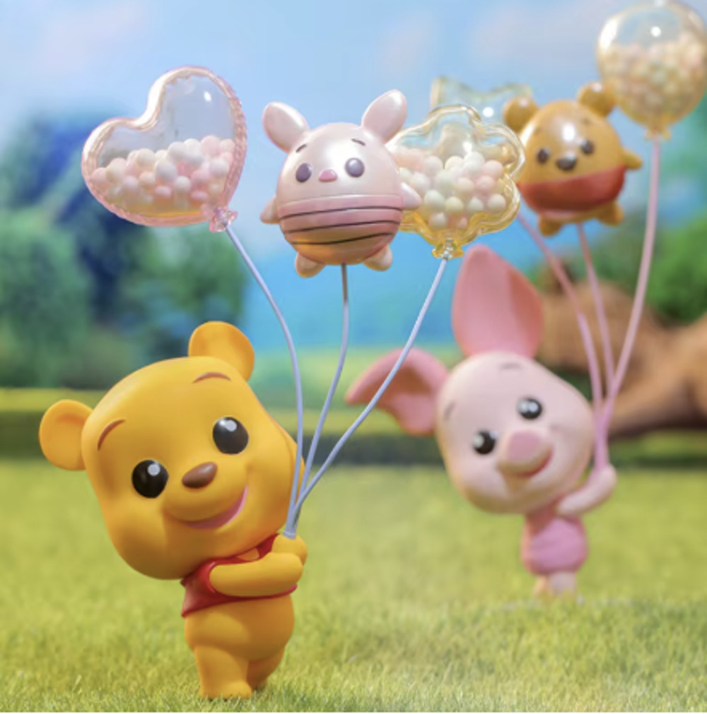 Disney x Cosbi Winnie the Pooh Balloon Collectible Figure, Pooh/Piglet, New